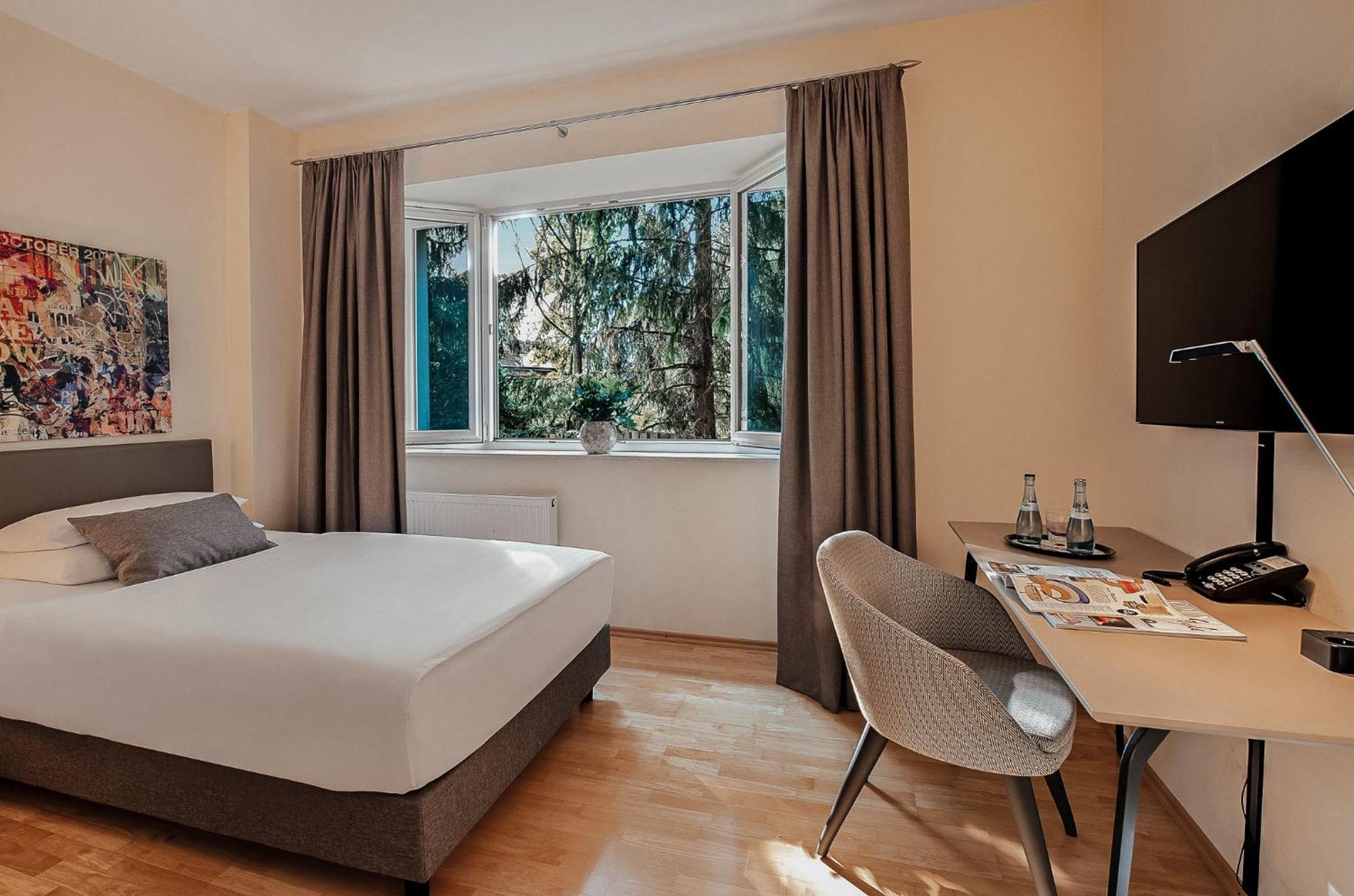 Hotel Villa Medici Bad Schonborn Exterior photo